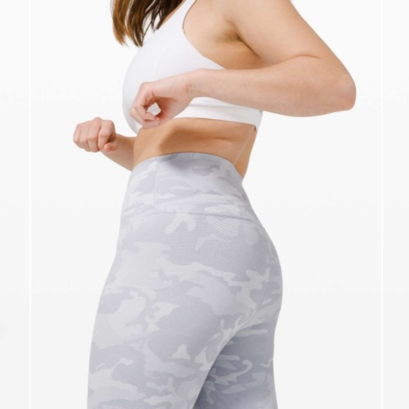 Lululemon Wunder Under High-Rise Tight 25" *Luxtreme Size 2 White Camo W5CQUS - Picture 13 of 13